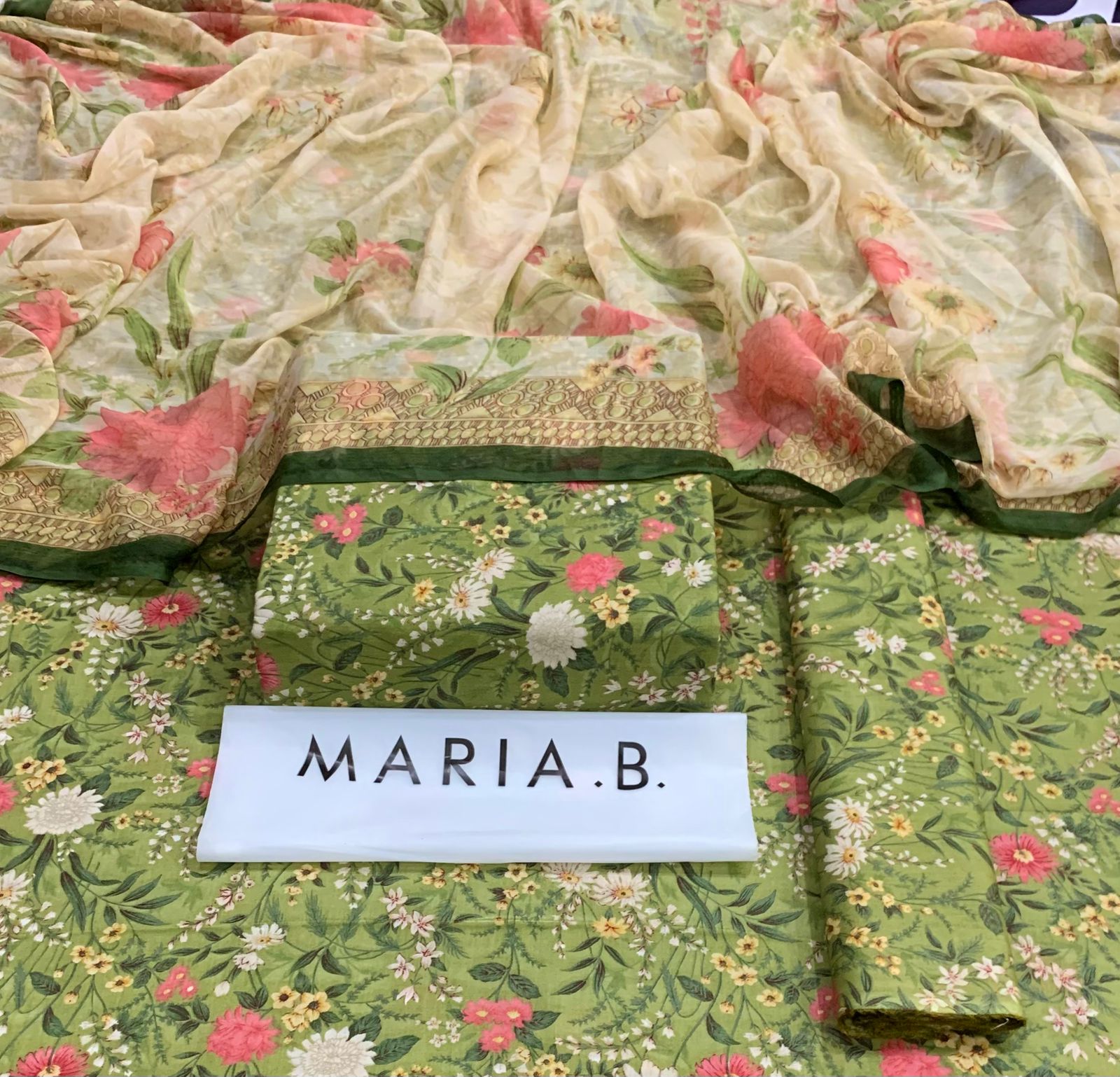 MARIA.B Shafoon Dupatta 3pc Lawn