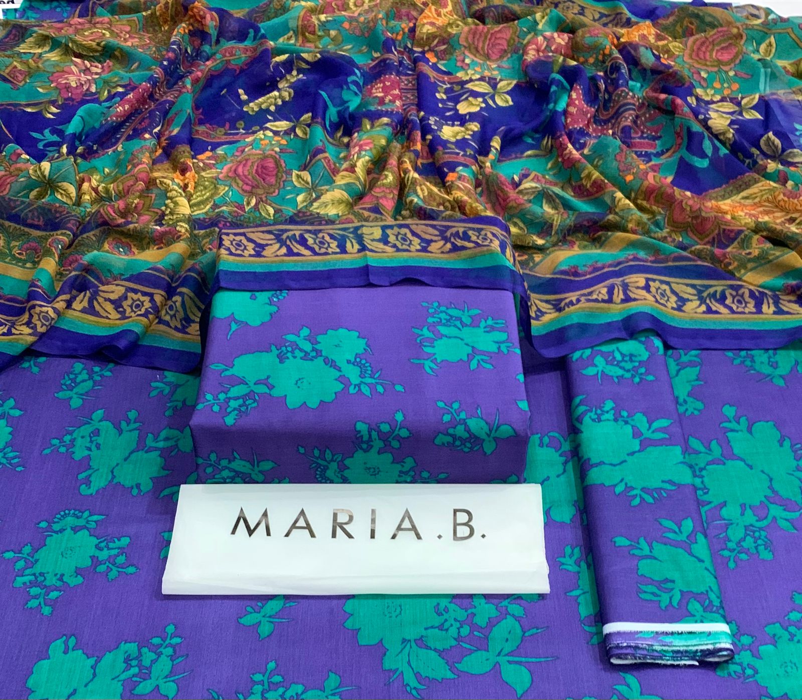 MARIA.B Shafoon Dupatta 3pc Lawn
