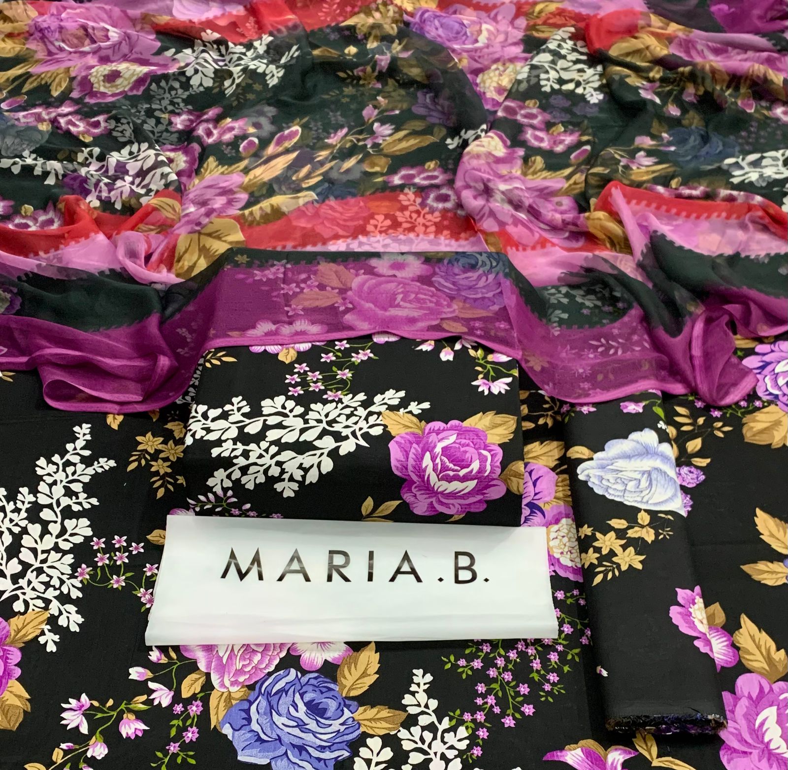MARIA.B Shafoon Dupatta 3pc Lawn